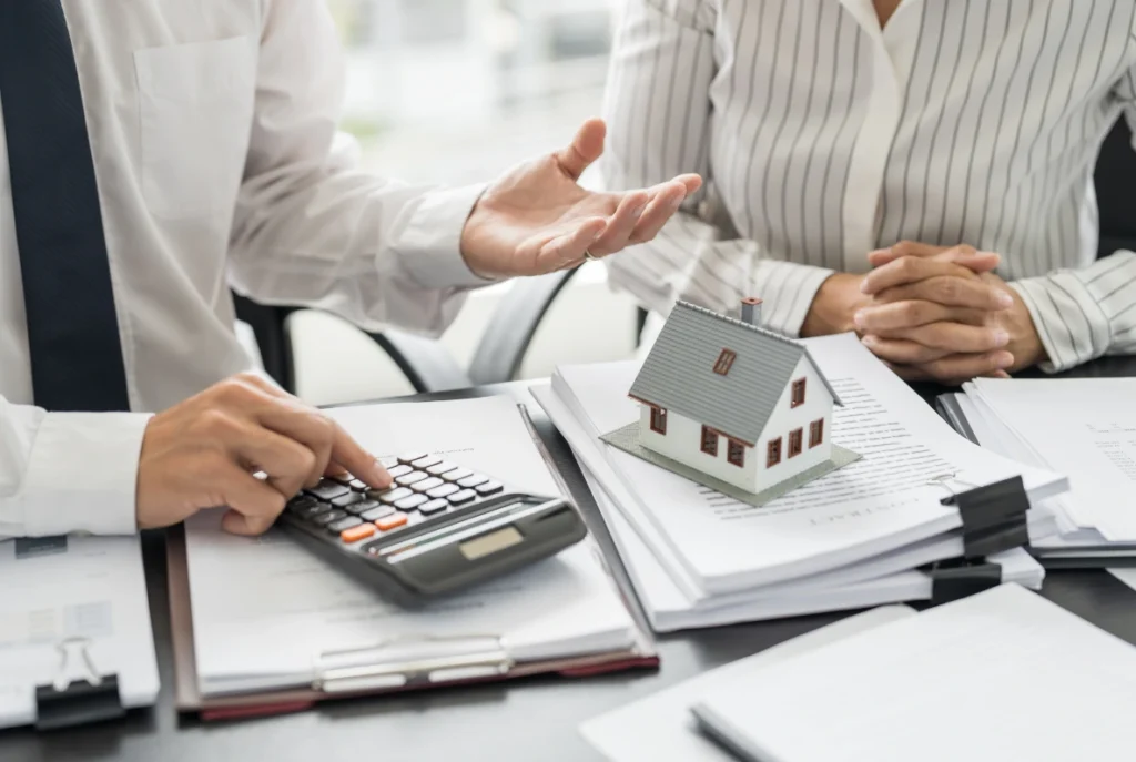 Sinais de que Chegou a Hora de Mudar de Corretor de Seguros - Bagio Corretora de Seguros